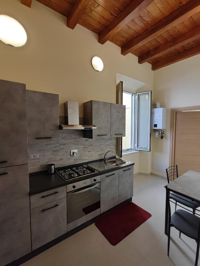 In Centro Rooms And Apartments Isola di Liri Zewnętrze zdjęcie