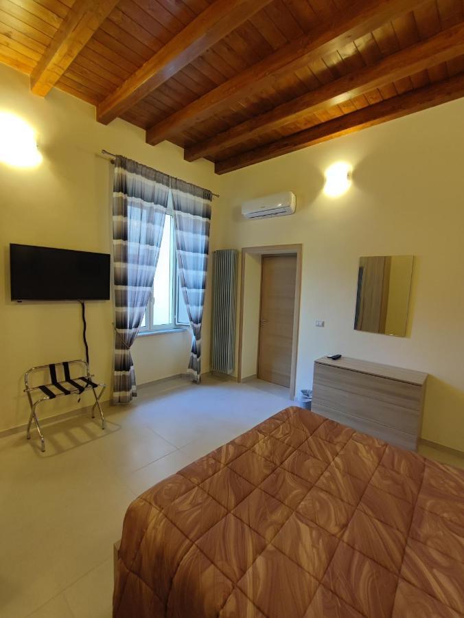 In Centro Rooms And Apartments Isola di Liri Zewnętrze zdjęcie