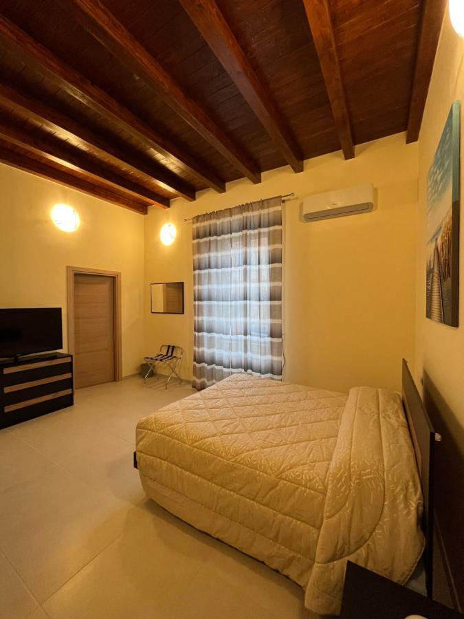 In Centro Rooms And Apartments Isola di Liri Zewnętrze zdjęcie