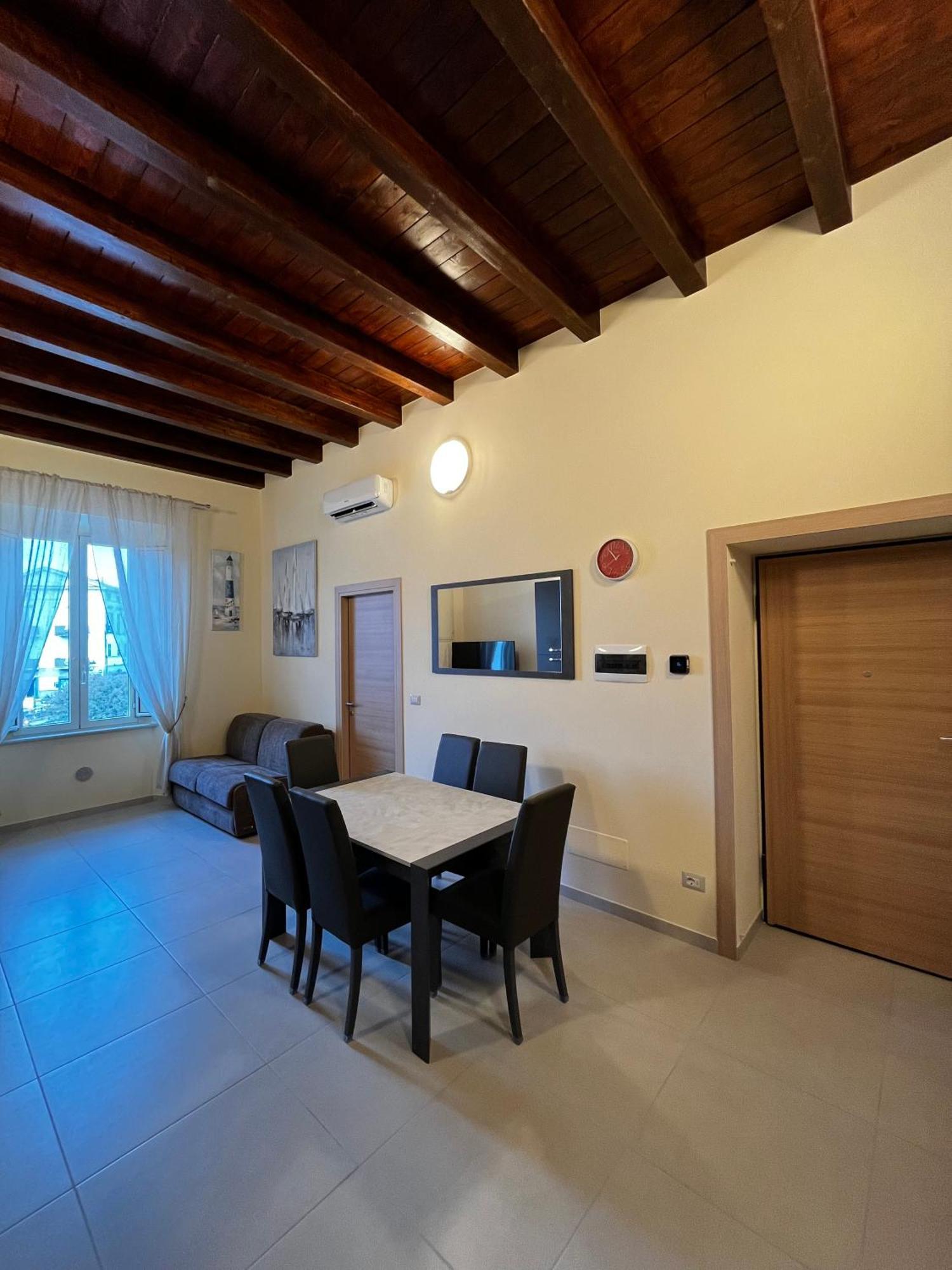 In Centro Rooms And Apartments Isola di Liri Zewnętrze zdjęcie