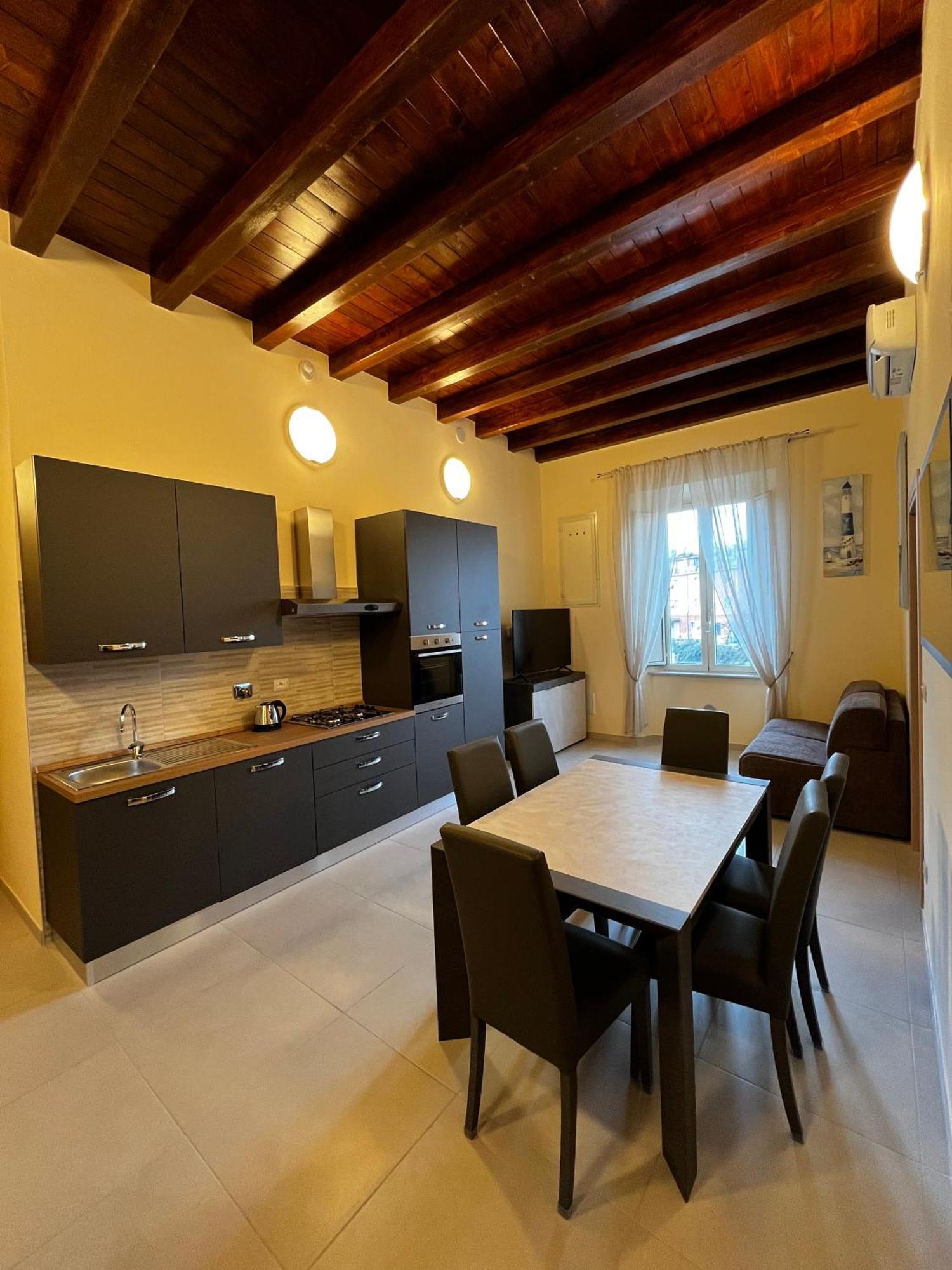 In Centro Rooms And Apartments Isola di Liri Zewnętrze zdjęcie